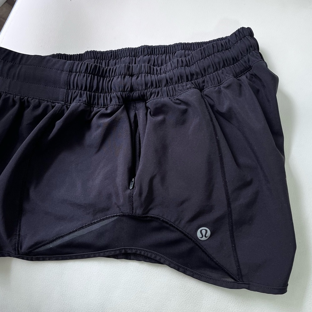 Lululemon Hotty Hot Low-Rise Lined Short 8
